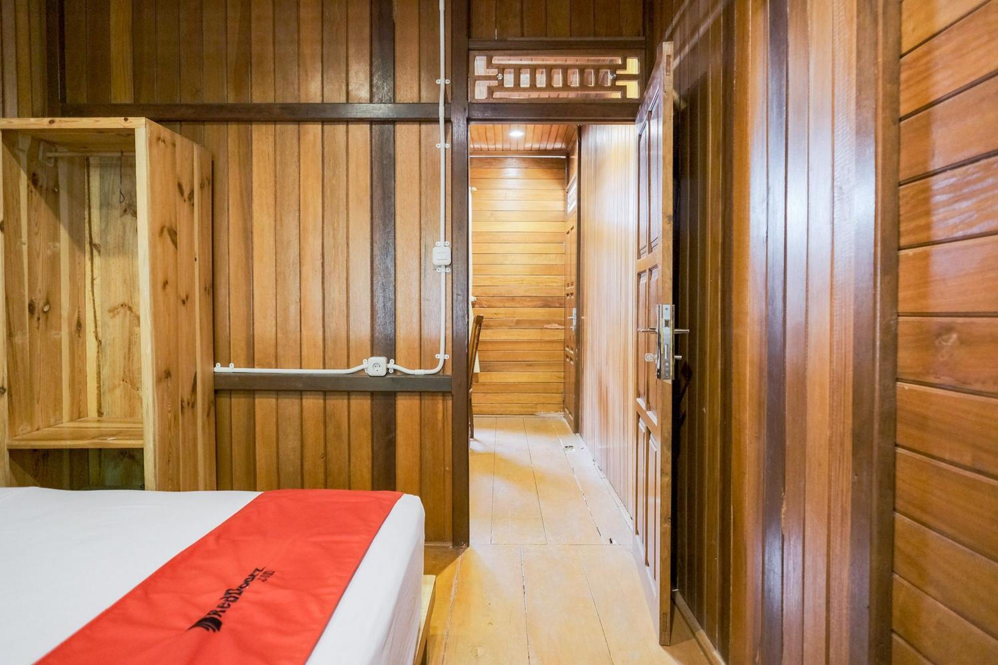 Hotel Reddoorz @ Negeri Baru Kalianda 2*